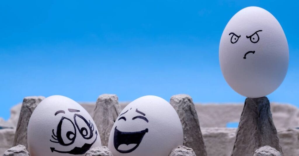 bagatelizowanie czyjej wartosci w towarzystwie zazdrosc