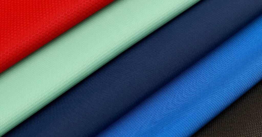 tkaniny poliester