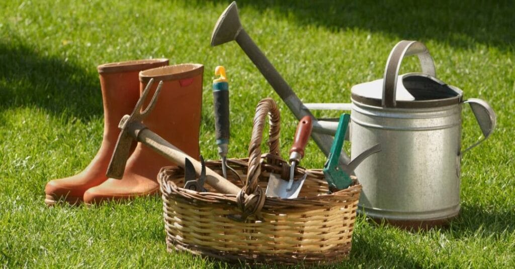 prezent dla mamy zestaw narzedzi ogrodowych