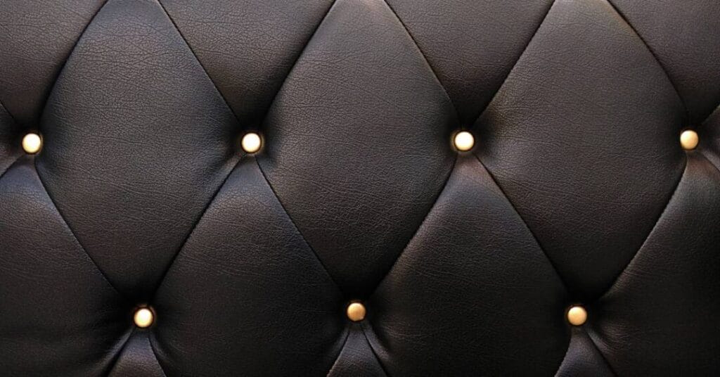 skorzane obicie kanapy