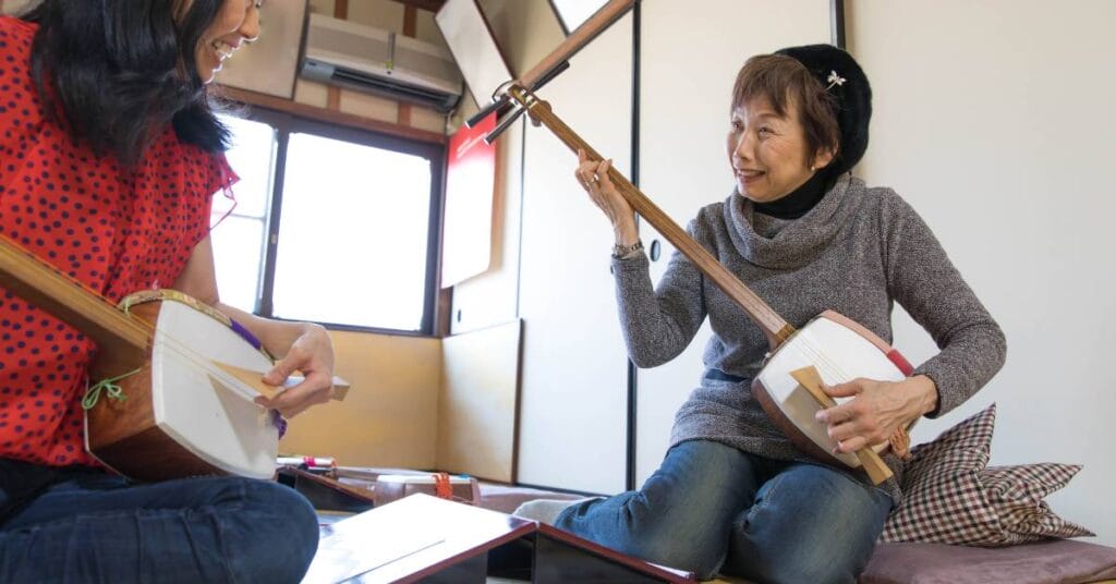 japonska muzyka instrumenty shamisen