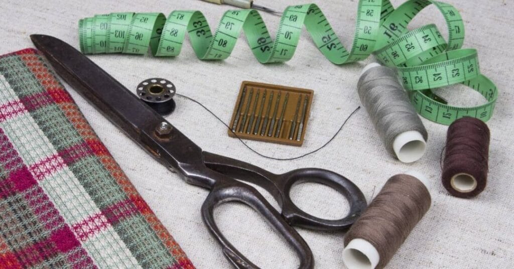 poduszka z kodury na krzeslo diy nozyczki i igly